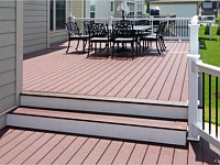 <b>Trex Select Madeira Deck Boards with white Washington Railing with black aluminum balusters</b>